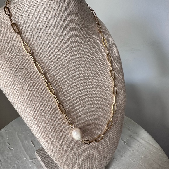 18K GOLD PLATED PAPERCLIP SINGLE REAL PEARL 18” - Picture 4 of 7